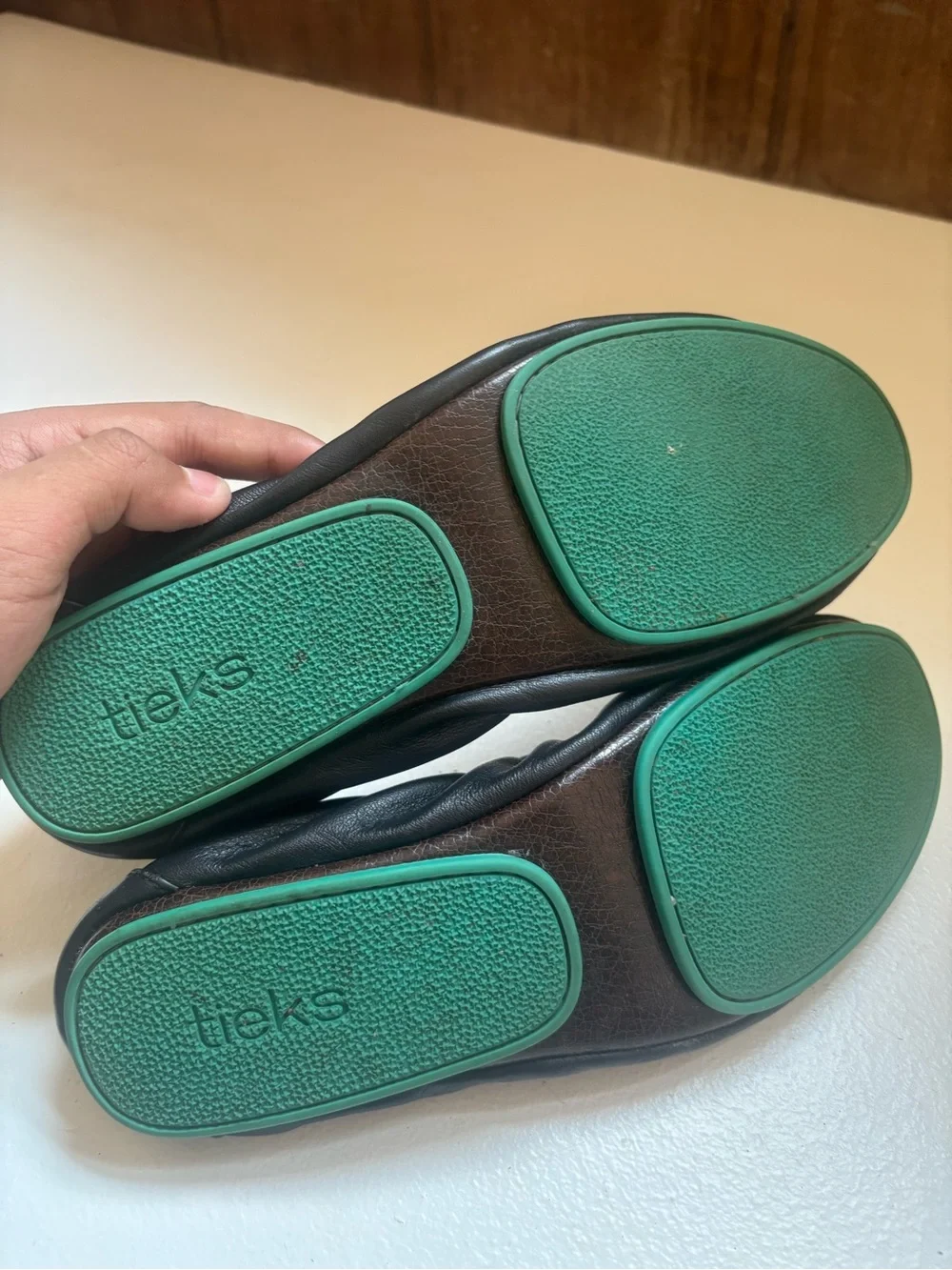 Tieks by Gavrieli Black Leather Foldable Ballet Flats Women's Size 10 Teal Sole